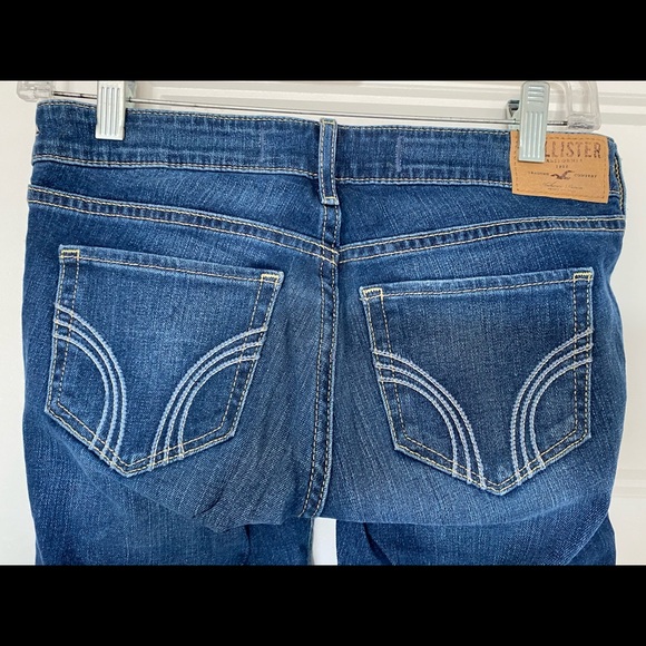 Hollister Skinny Jeans - Picture 3 of 3